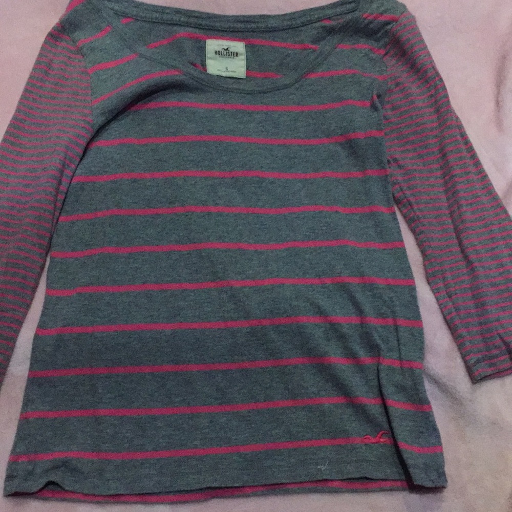 Pink and grey Hollister shirt!